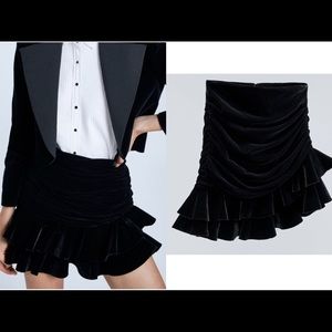 Zara velvet mini skirt with ruffles